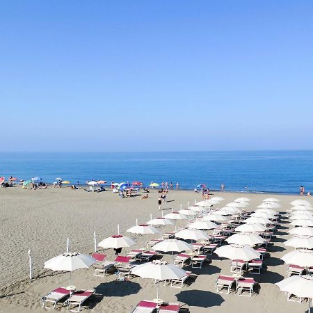 Holiday Home Ponente 6 By Interhome Marina Di Bibbona Exterior foto