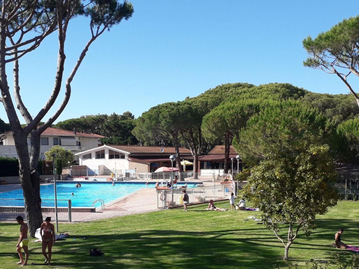 Holiday Home Ponente 6 By Interhome Marina Di Bibbona Exterior foto