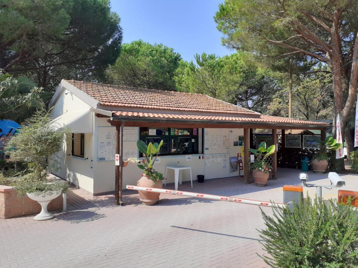 Holiday Home Ponente 6 By Interhome Marina Di Bibbona Exterior foto